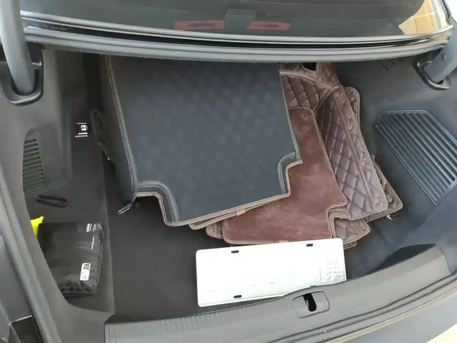 Audi A8 2024 из CN, фото 6