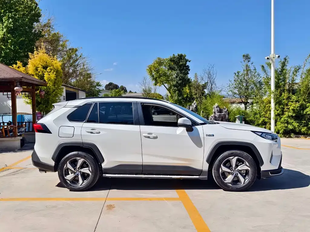 Toyota RAV4 Prime 2022 из CN, фото 6