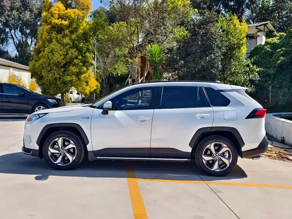 Toyota RAV4 Prime 2022 из CN, фото 10