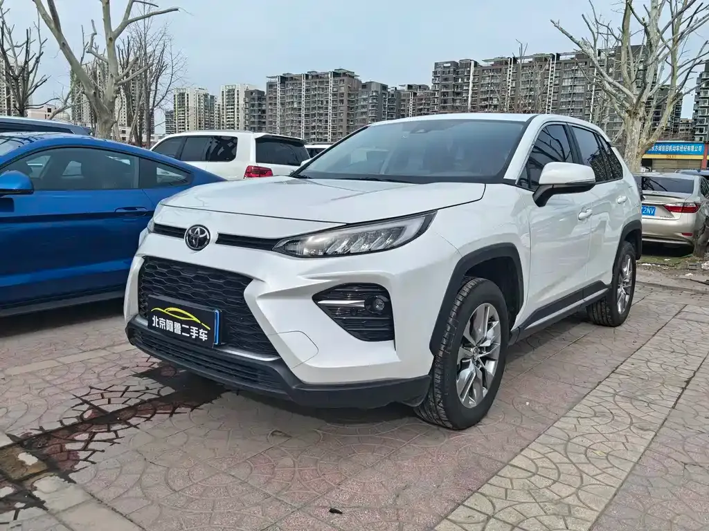 Toyota Wildlander — фото 1