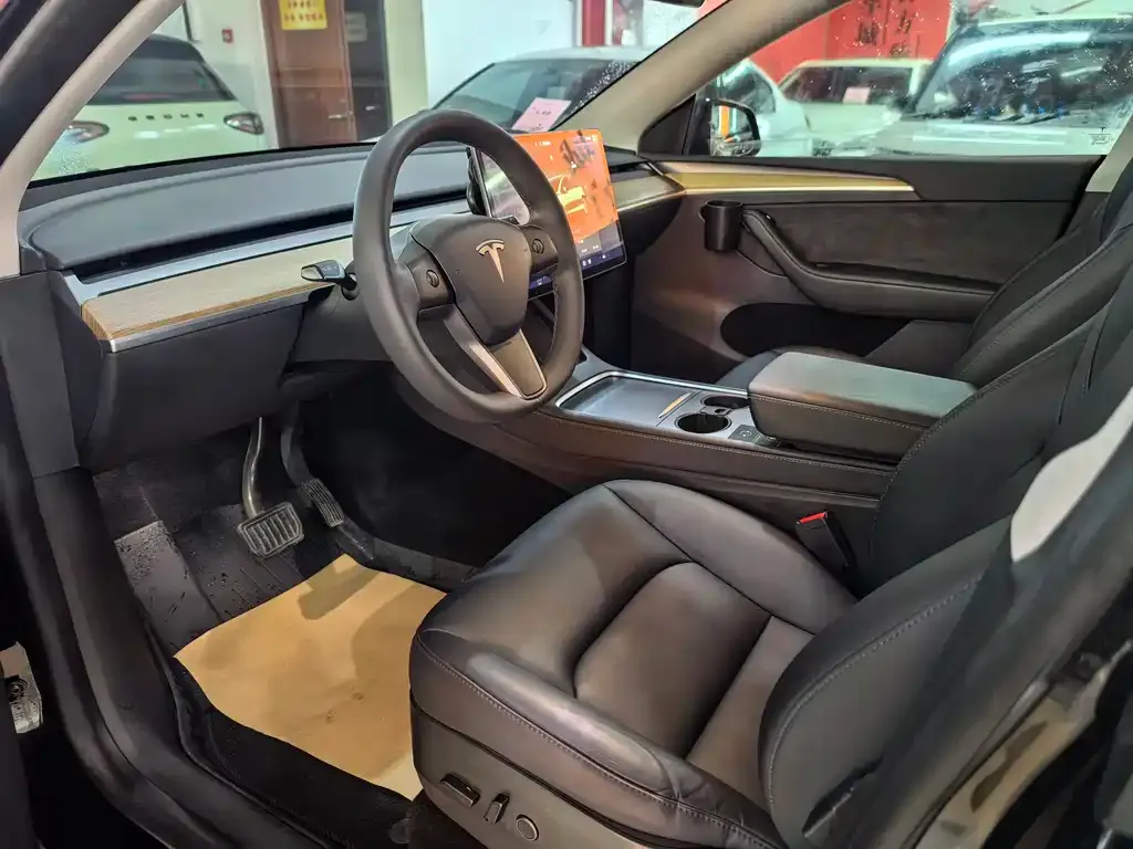 Tesla Model Y 2022 из CN, фото 5
