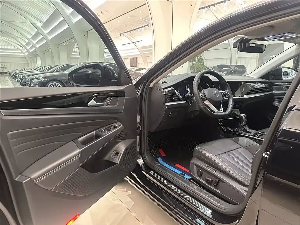 Volkswagen Passat — фото 10