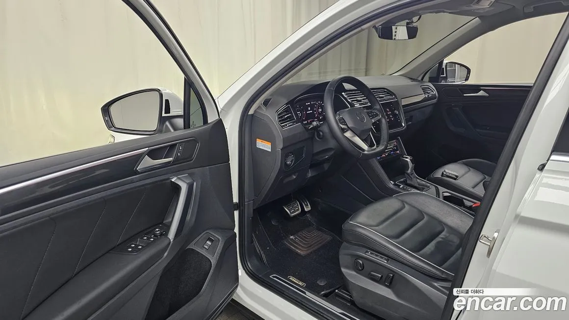 Volkswagen Tiguan 2022 из KR, фото 3