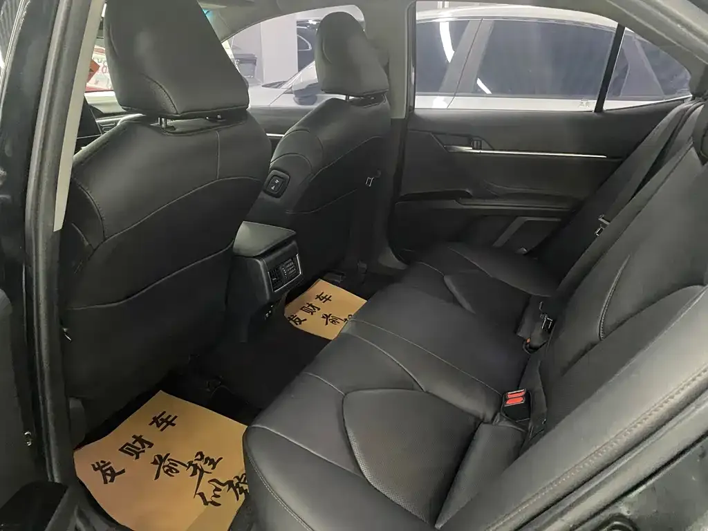 Toyota Camry 2021 из CN, фото 3