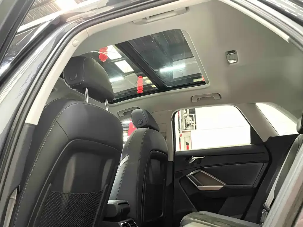 Audi Q3 2021 из CN, фото 4