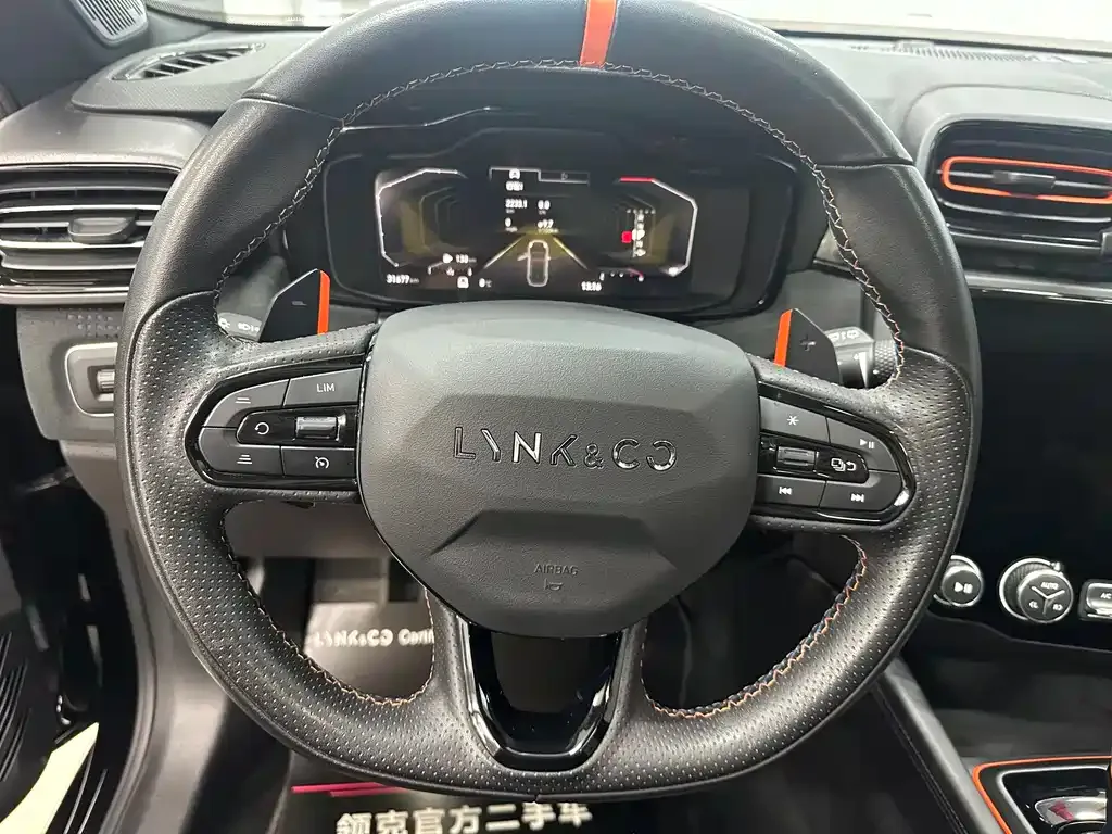 Lynk & Co 02 Hatchback 2023 из CN, фото 5