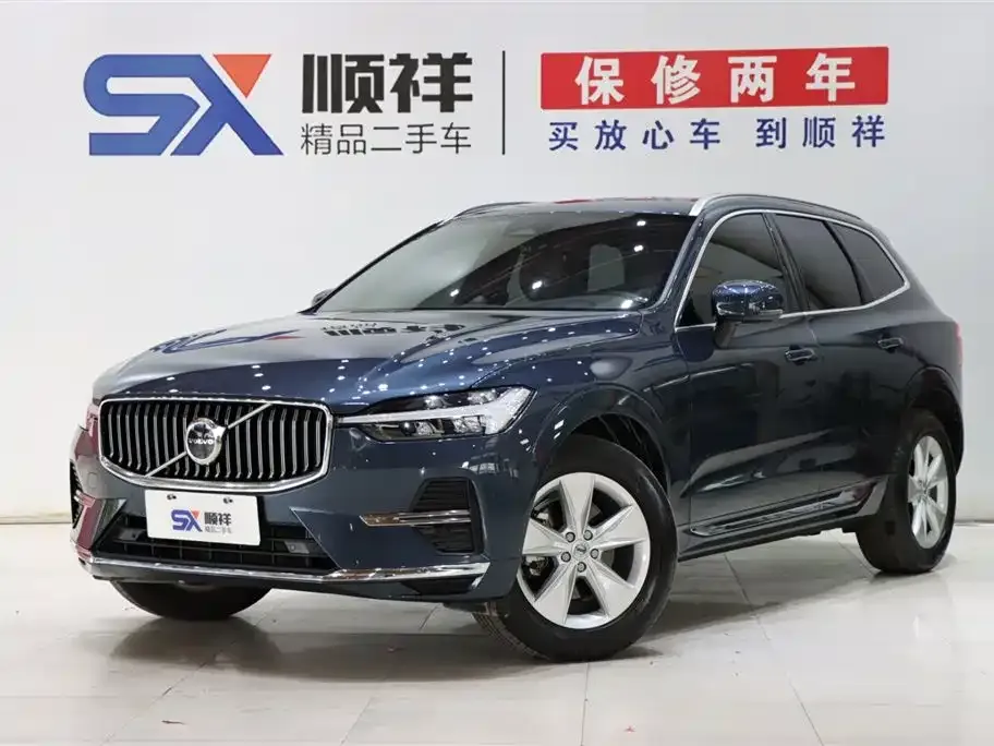 Volvo XC60 — фото 1