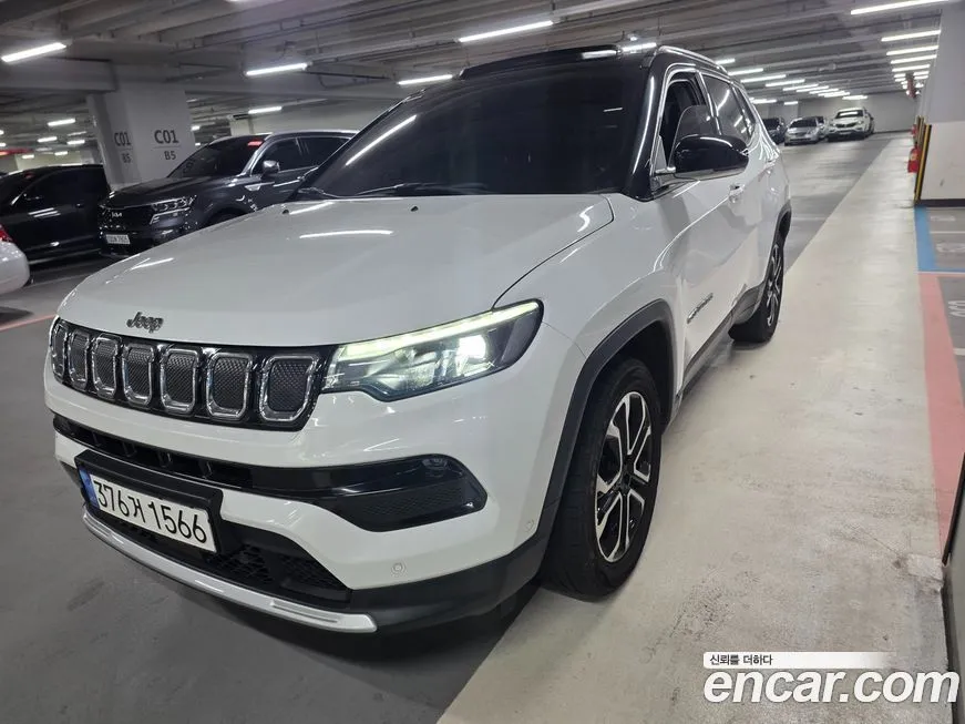 Jeep Compass 2022 из KR, фото 9