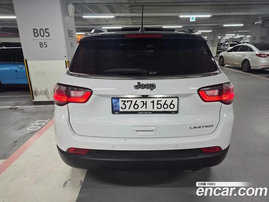Jeep Compass 2022 из KR, фото 8