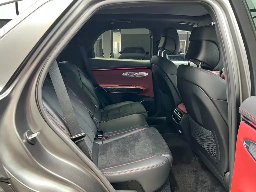 Genesis GV70 2026 из CN, фото 4