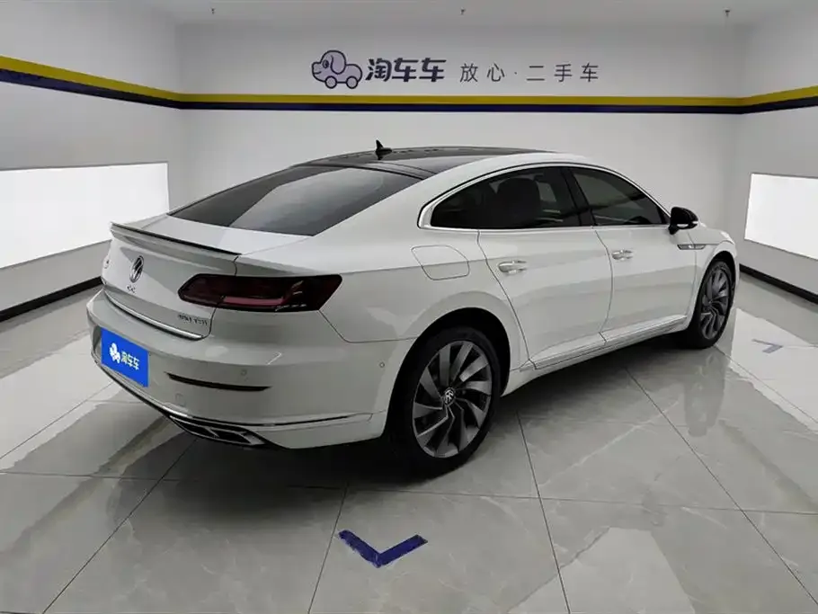 Volkswagen CC 2024 из CN, фото 8