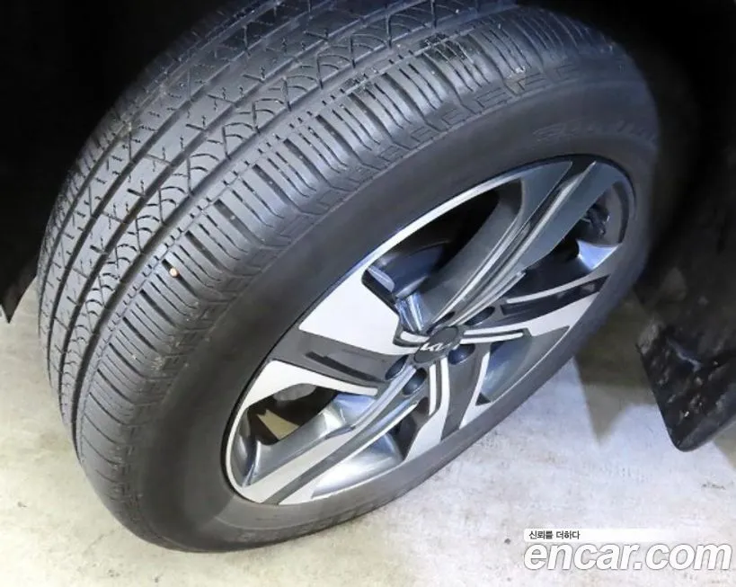 Kia Sorento 2023 из KR, фото 7