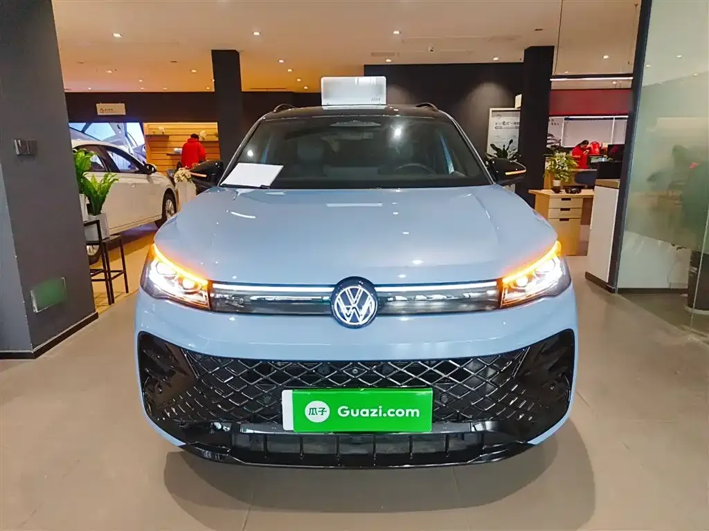 Volkswagen Tiguan L 2024 из CN, фото 3