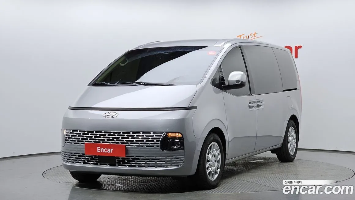 Hyundai Staria