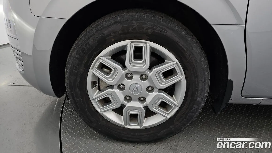 Hyundai Staria 2023 из KR, фото 2