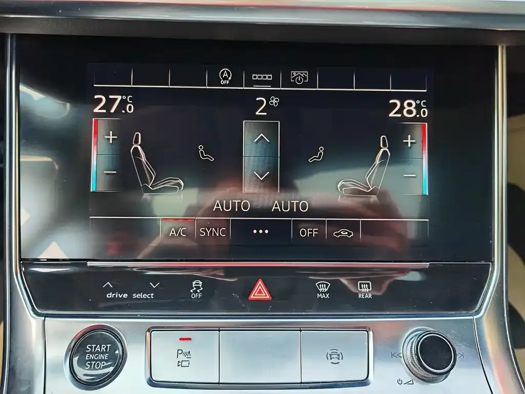 Audi A6L 2022 из CN, фото 6