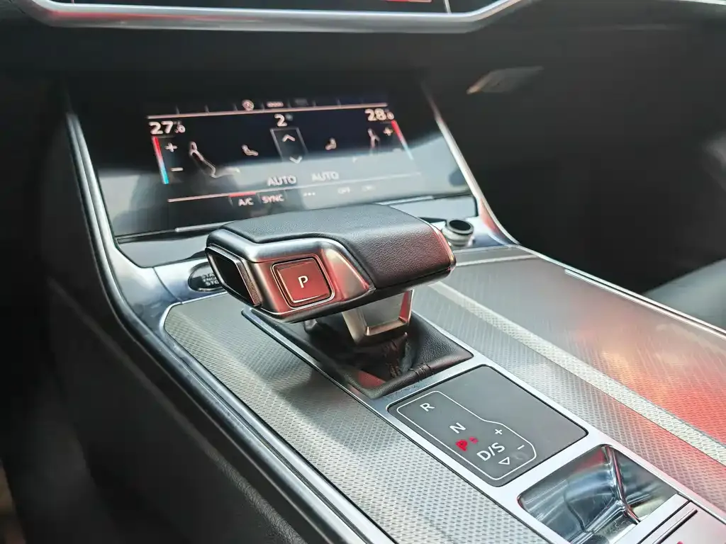 Audi A6L 2022 из CN, фото 3