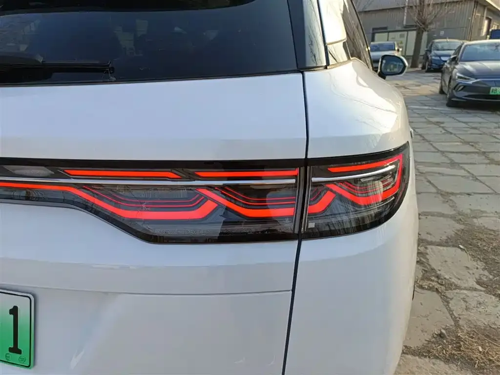 BYD L DM-i 2025 из CN, фото 2