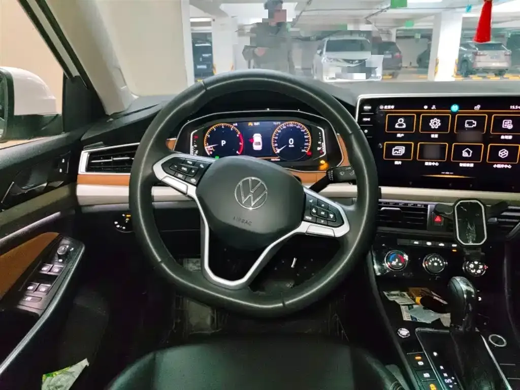 Volkswagen Bora 2023 из CN, фото 10