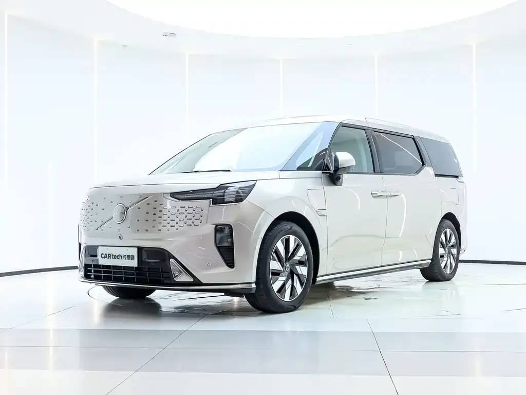 Volvo EM90 2025 из CN, фото 1