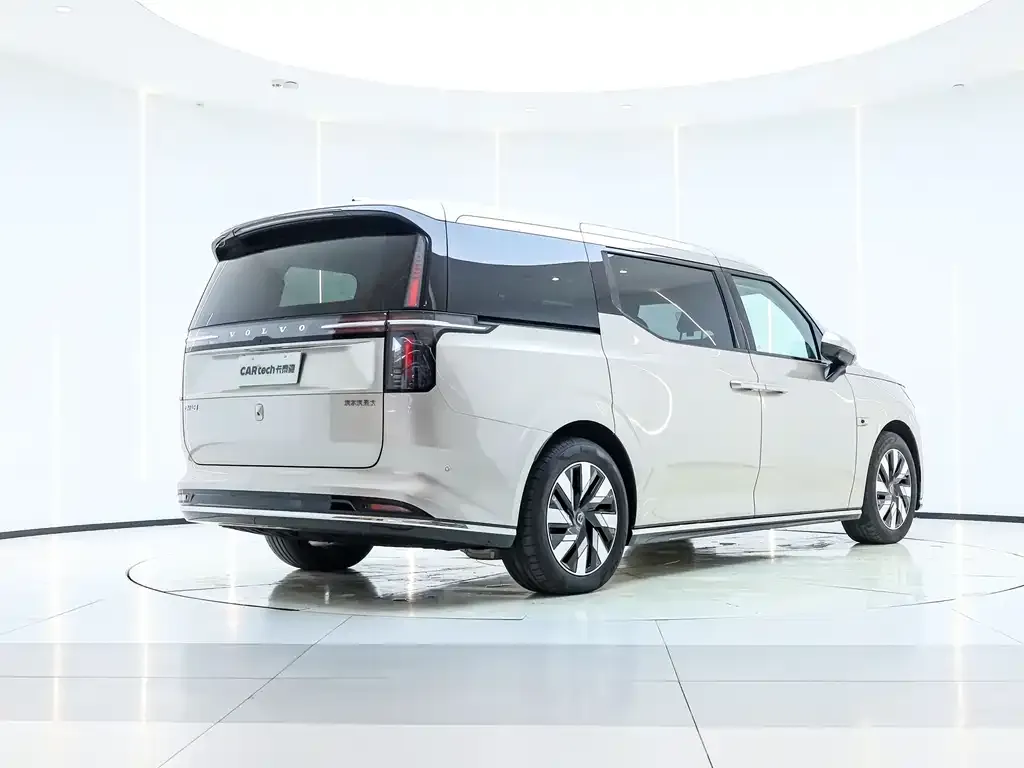 Volvo EM90 2025 из CN, фото 6