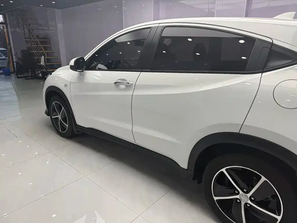 Honda Vezel 2021 из CN, фото 3