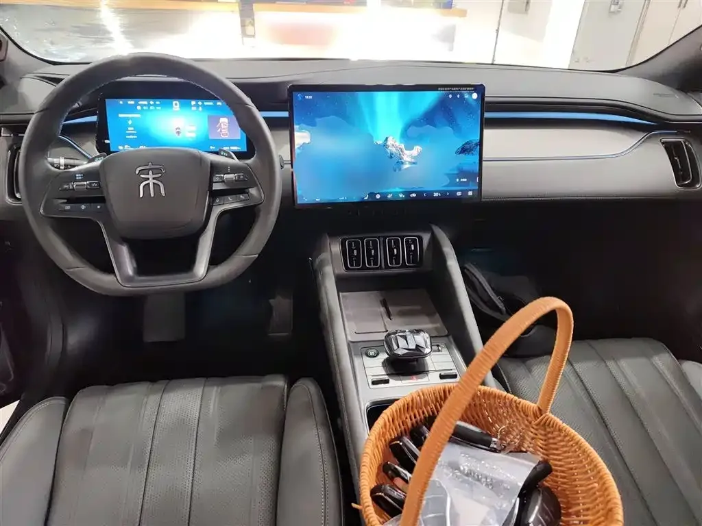 BYD L EV 2025 из CN, фото 9