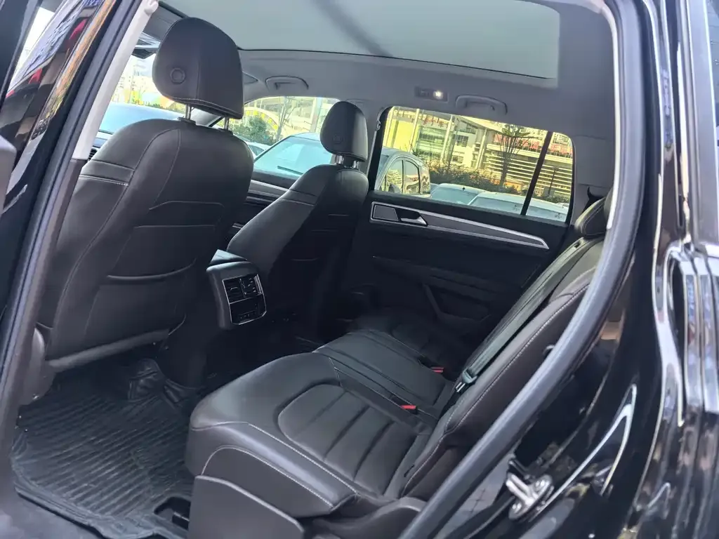 Volkswagen Teramont 2021 из CN, фото 2