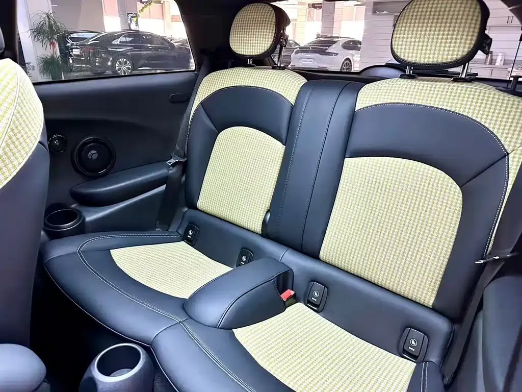 MINI Cooper (3-door) 2022 из CN, фото 9