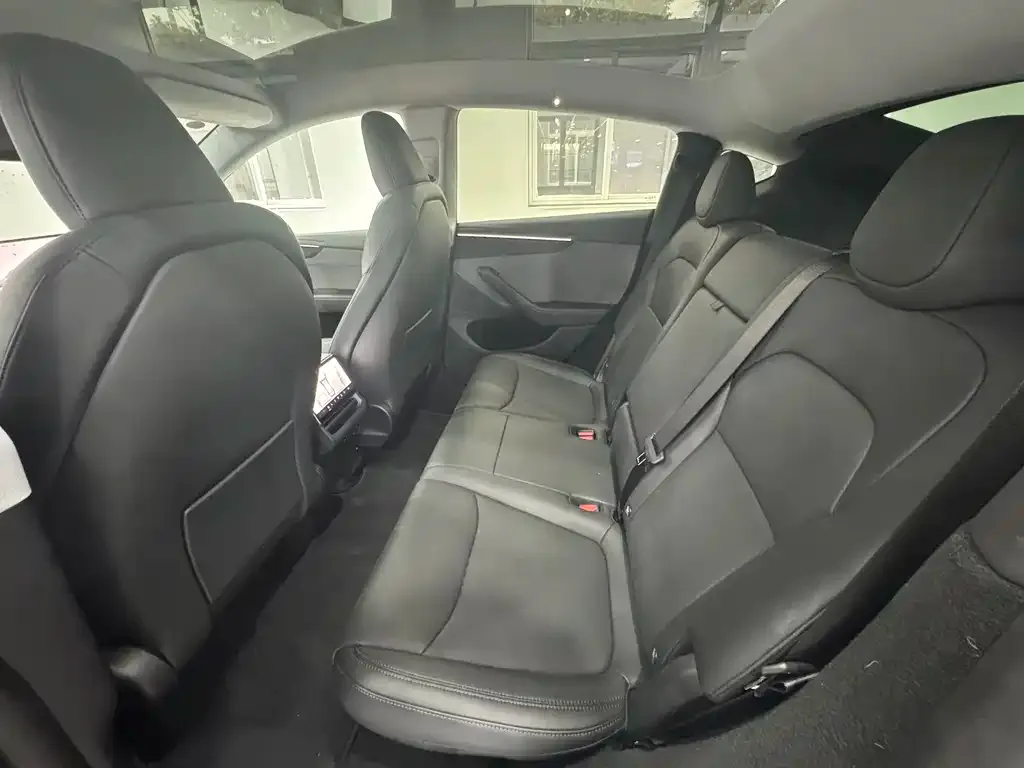 Tesla Model Y 2025 из CN, фото 3
