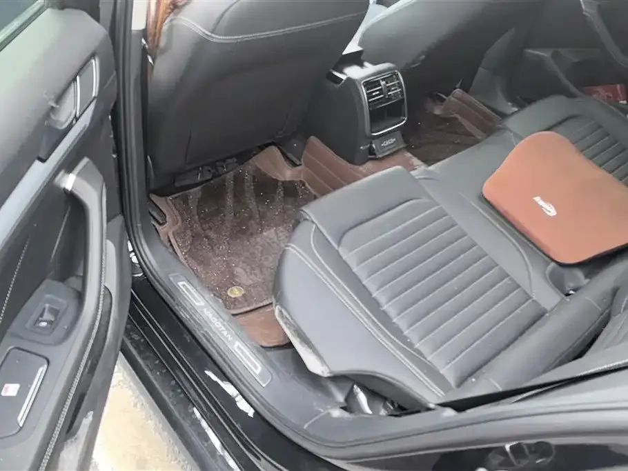 Volkswagen Magotan 2024 из CN, фото 4
