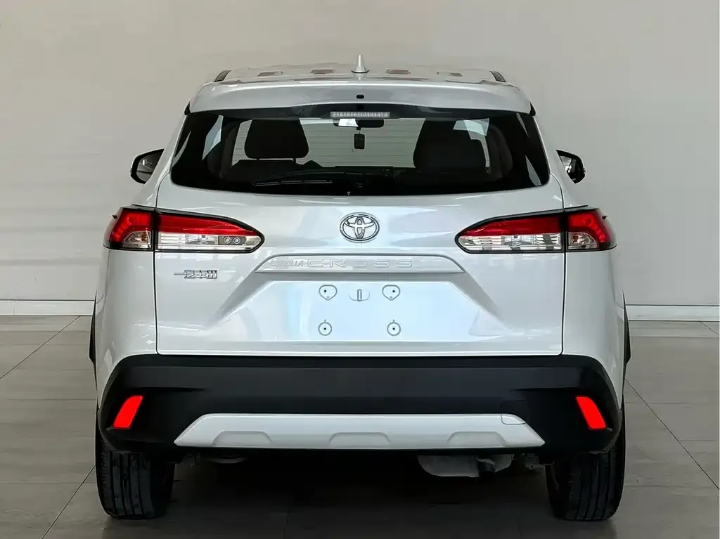 Toyota Corolla Cross 2024 из CN, фото 3