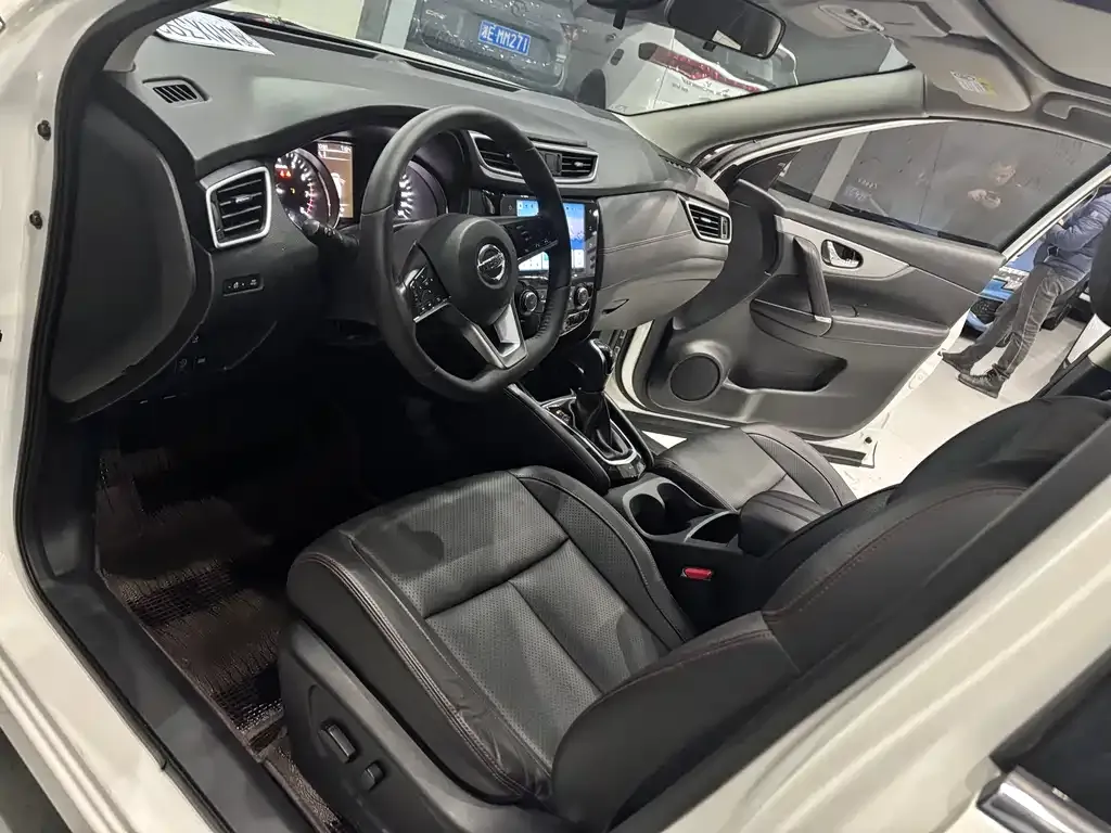 Nissan Qashqai 2021 из CN, фото 3