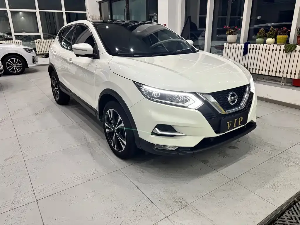Nissan Qashqai 2021 из CN, фото 2