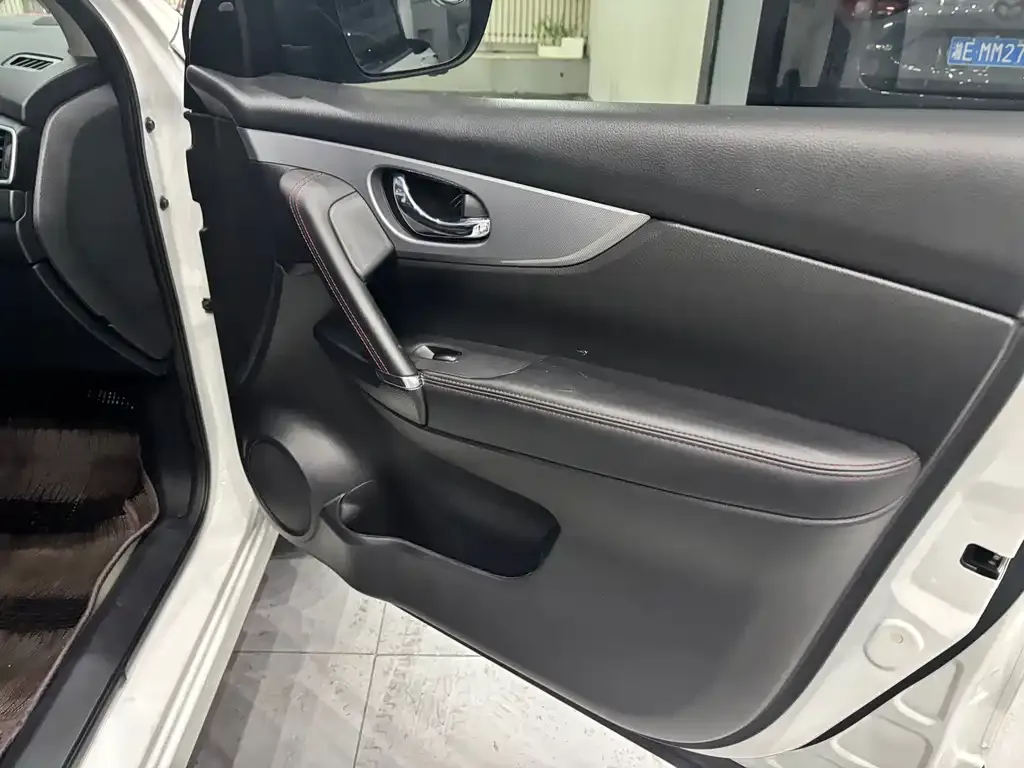 Nissan Qashqai 2021 из CN, фото 4