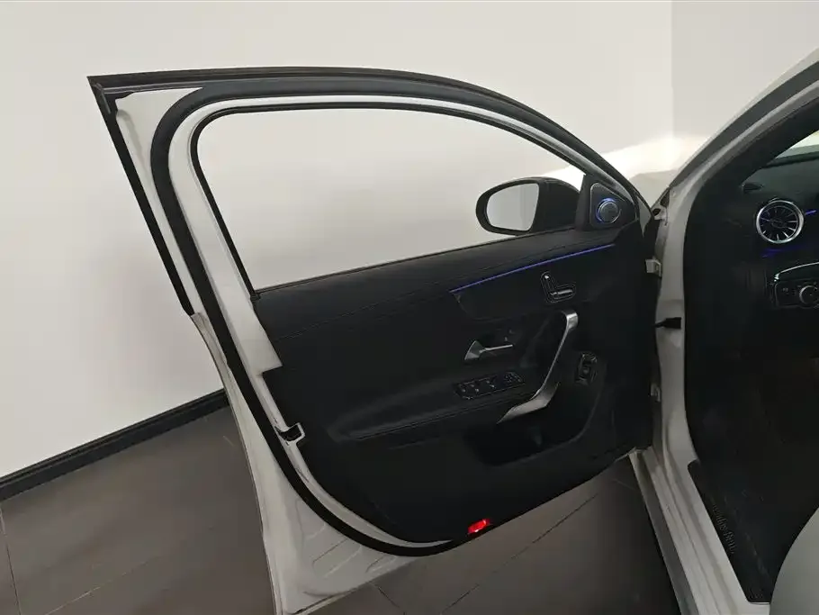 Mercedes-Benz A-Class 2021 из CN, фото 7