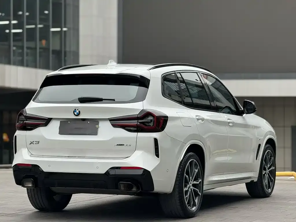 BMW X3 — фото 8