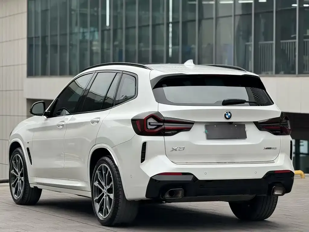 BMW X3 — фото 9