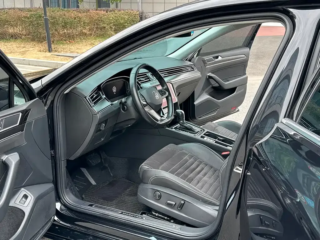 Volkswagen Magotan 2022 из CN, фото 9