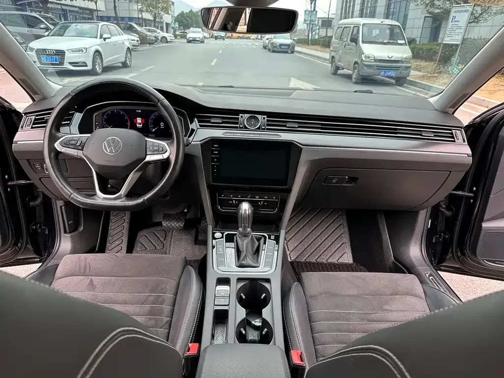 Volkswagen Magotan 2022 из CN, фото 5