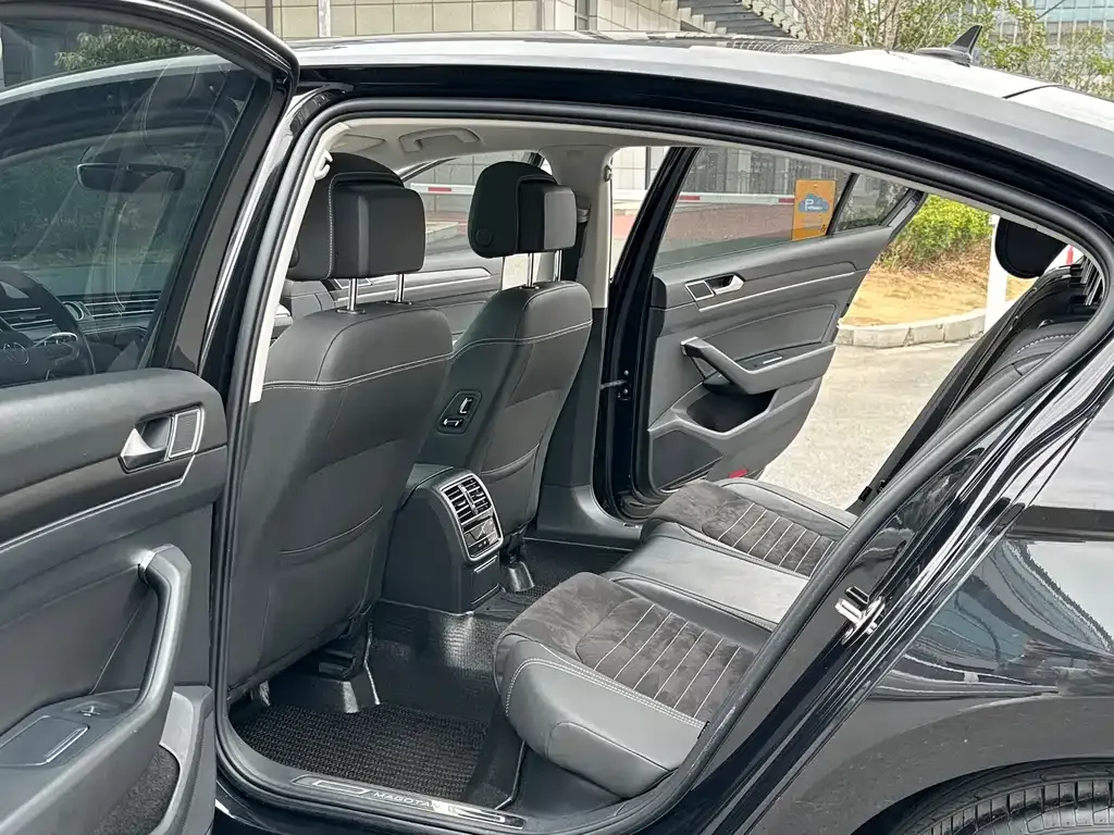 Volkswagen Magotan 2022 из CN, фото 3