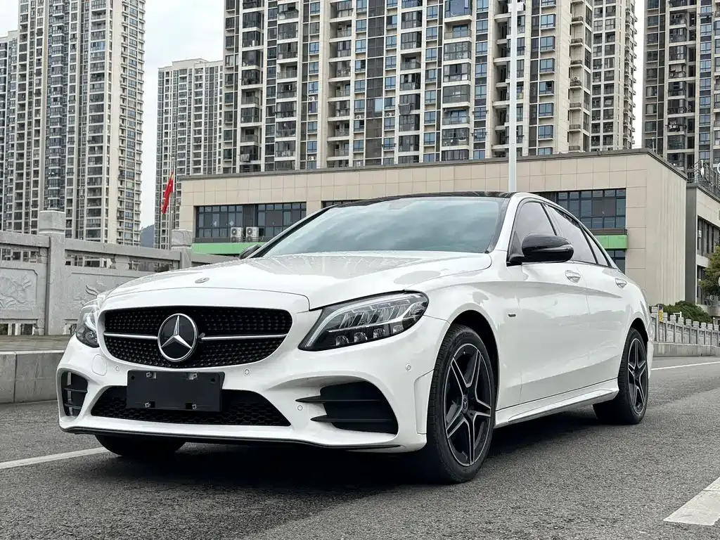 Mercedes-Benz C-Class — фото 1