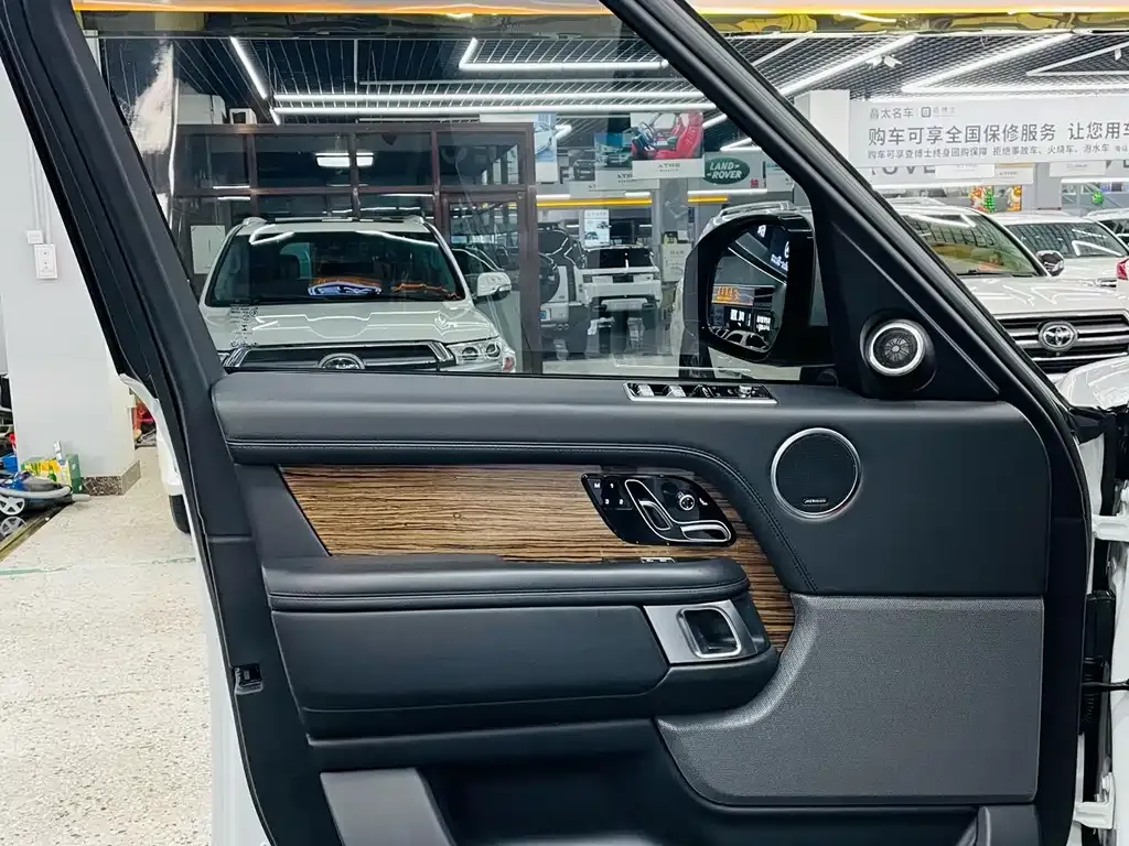 Land Rover Range Rover 2022 из CN, фото 3