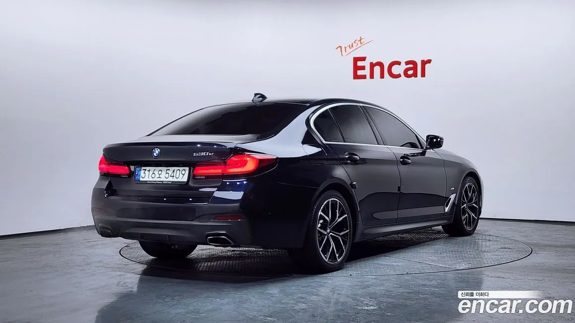 BMW 5-Series 2021 из KR, фото 3
