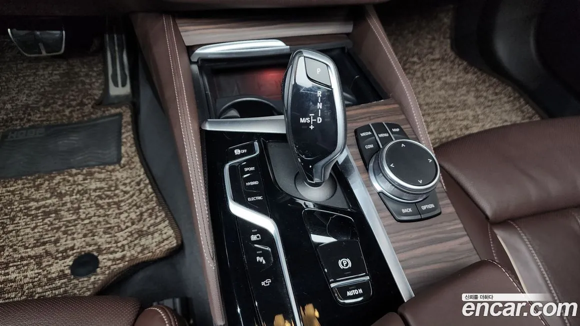 BMW 5-Series 2021 из KR, фото 8