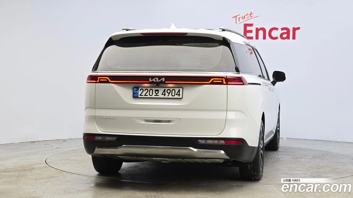 Kia Carnival 2023 из KR, фото 2
