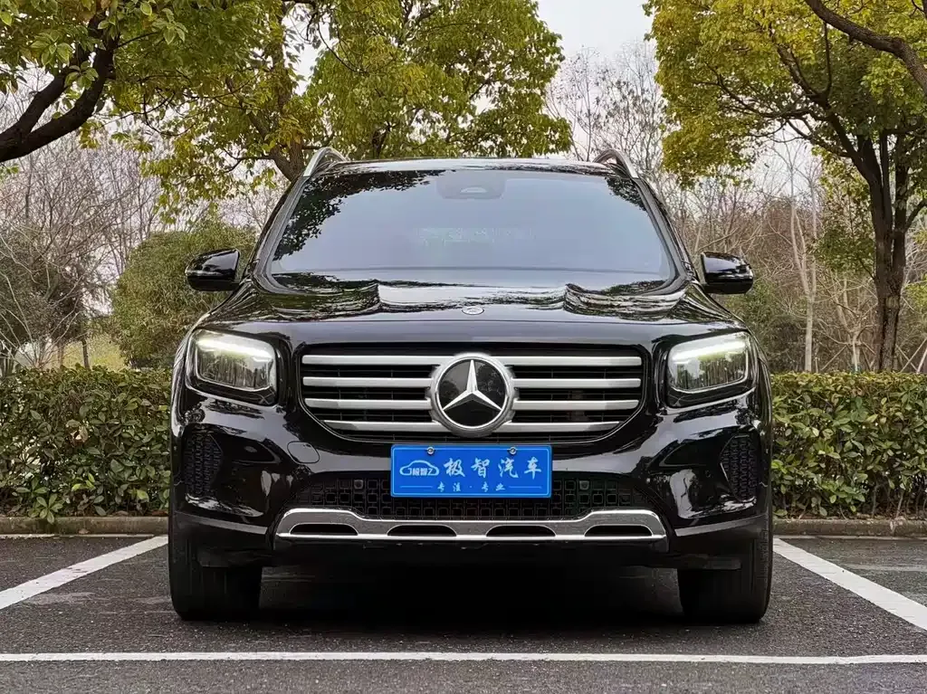 Mercedes-Benz GLB — фото 9