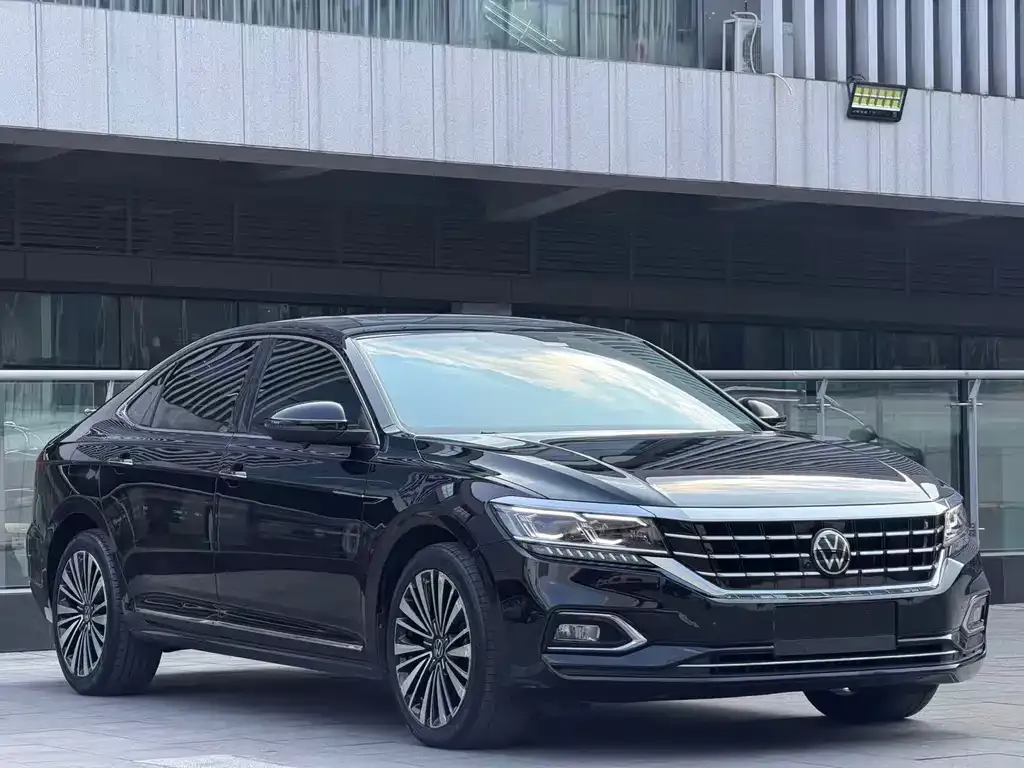 Volkswagen Passat — фото 4