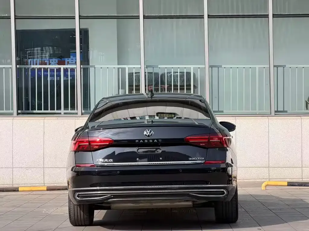 Volkswagen Passat — фото 6