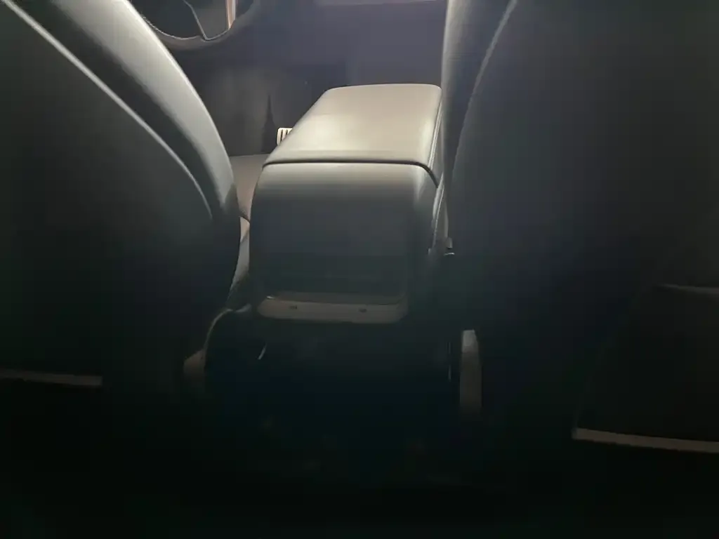 Tesla Model Y 2024 из CN, фото 7